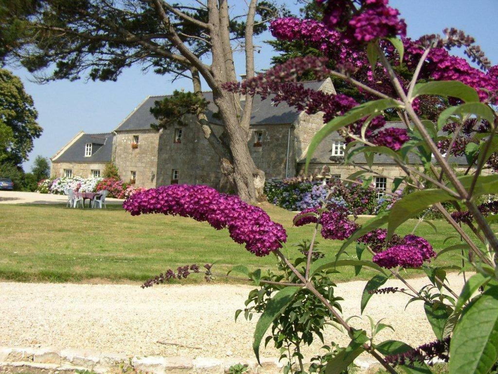 Manoir De Kerliviry Bed & Breakfast Cléder Eksteriør bilde